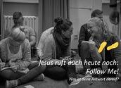 https://follow-me.live/at